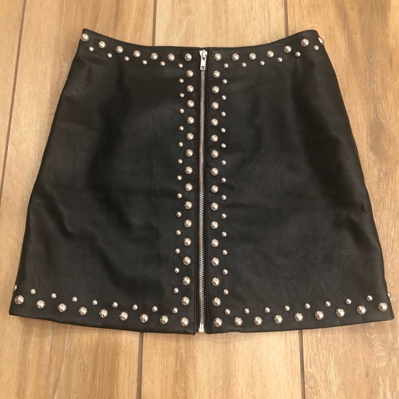 Forever 21 Dresses & Skirts - {Forever 21} vegan Leather Zipper Studded Skirt